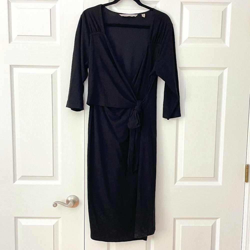 Soft by Avenue Black Cocktail dress - size 14/16